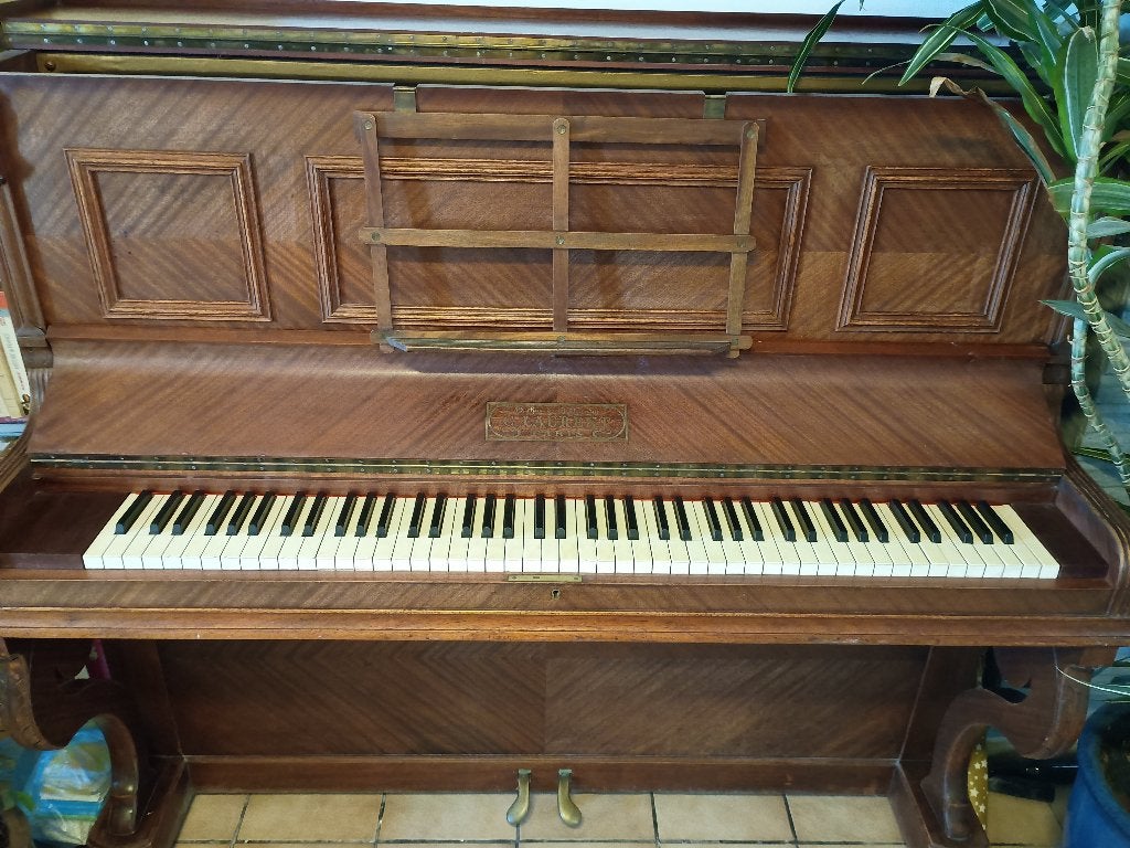 Staande piano, Muziek en Instrumenten, Piano's, Ophalen, Gebruikt, Bruin, Piano