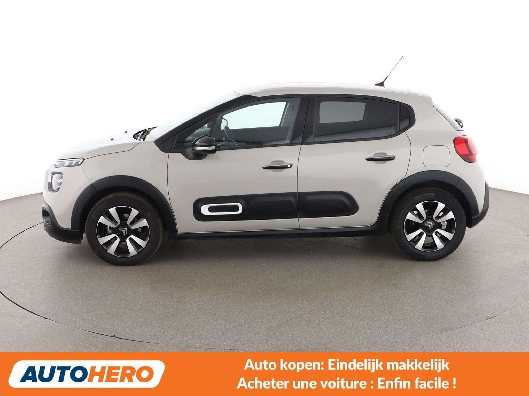 Citroën C3 1.2 PureTech Max (année de construction 2024), 121 g/km, Argent ou Gris, Achat, Euro 6