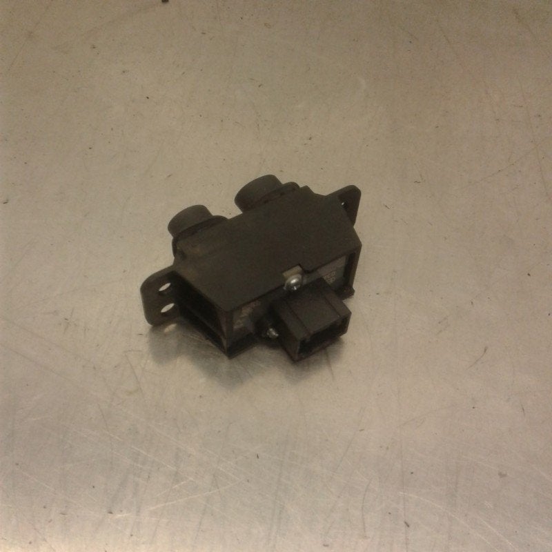 COMMUTATEUR Nissan Micra (K13) (01-2010/03-2017), Utilisé, Nissan
