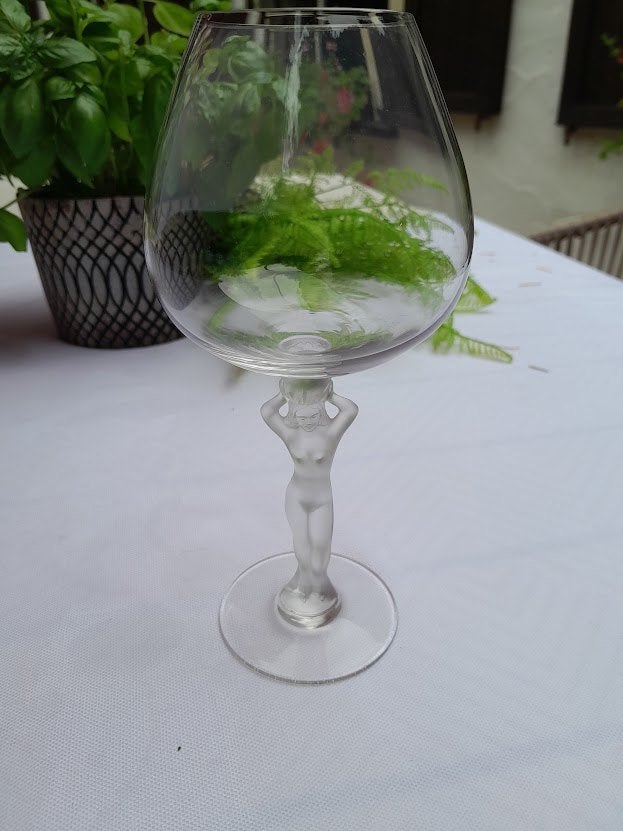 Bayel "Venus Bacchante" wijnglas., Ophalen of Verzenden