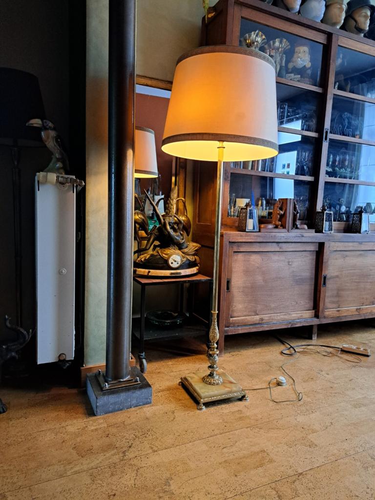 Bronzen met marmer lamp, Ophalen