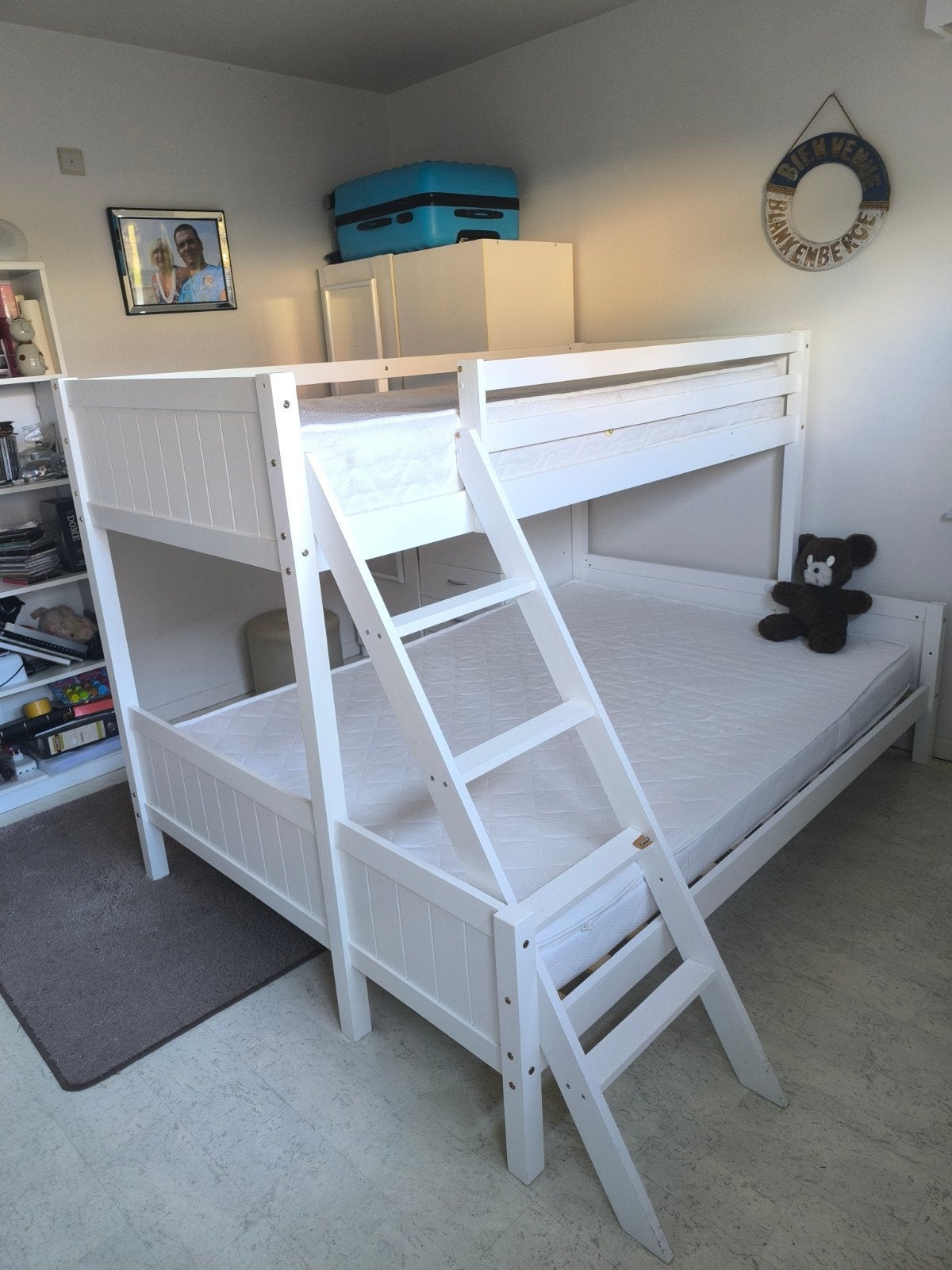 lits 3 personnes en bois blanc, Maison & Meubles, Enlèvement, Comme neuf, Lits superposés