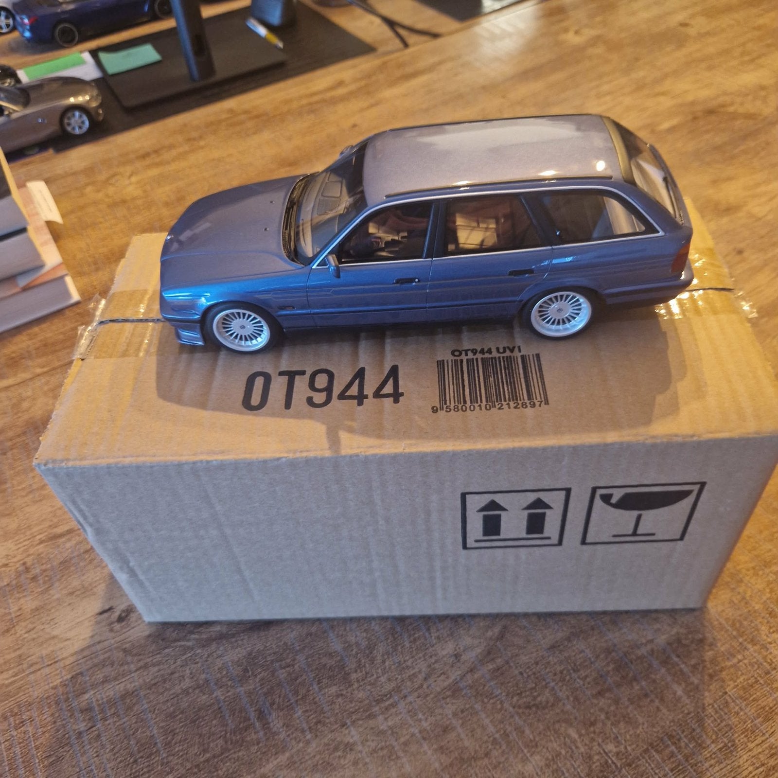1/18 BMW Alpina (E34) B10 4.0 Touring - OttoMobile, Ophalen of Verzenden, Nieuw, Auto, OttOMobile