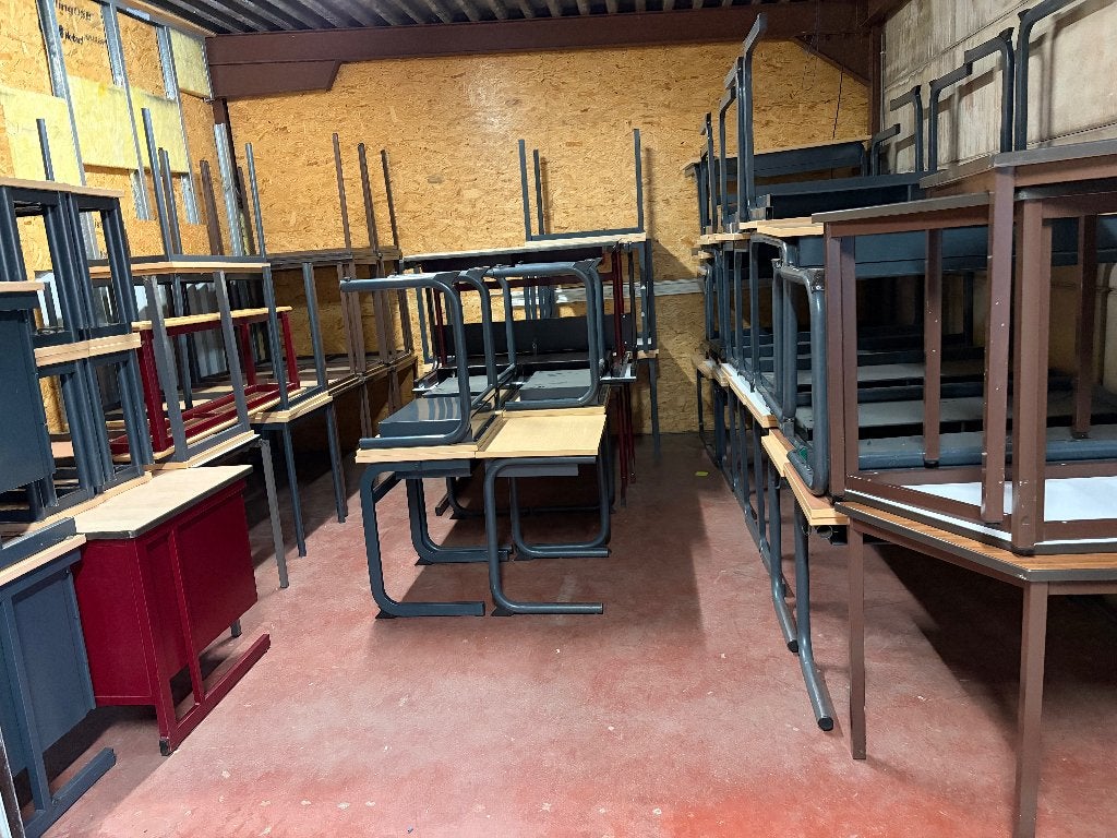 Schoolmeubilair, Ophalen, Gebruikt