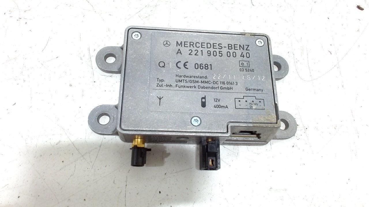 Antenne versterker Mercedes-Benz GL-Klasse, Enlèvement ou Envoi, Van der Ven Autorecycling B.V., Onderdelen@venauto.nl, Ettenseweg 76, 4706 PB Roosendaal, The Netherlands