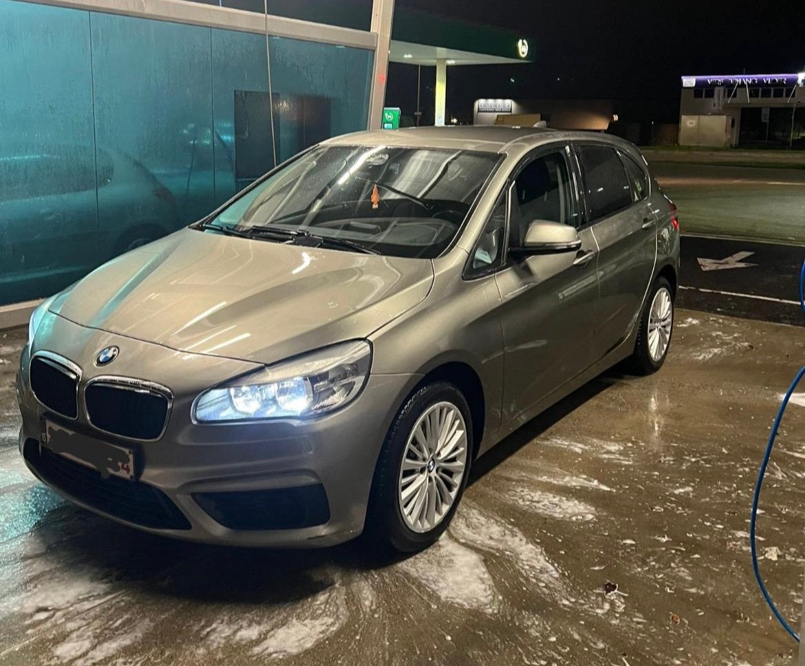 BMW 218D Active Tourer 2.0 motor!, Autos, BMW, Achat, Euro 6, Boîte manuelle, Diesel