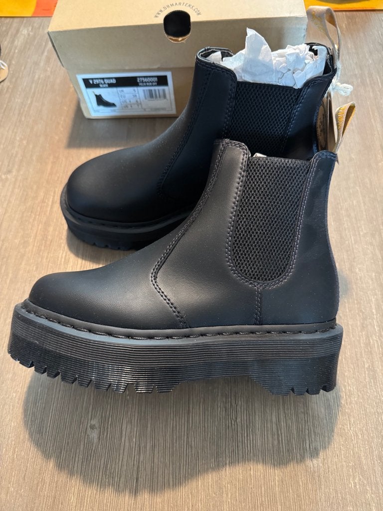 Dr Martens chelsea boots platform maat 38 nieuw in doos, Kleding | Dames, Zwart, Lage of Enkellaarzen, Nieuw, Ophalen of Verzenden