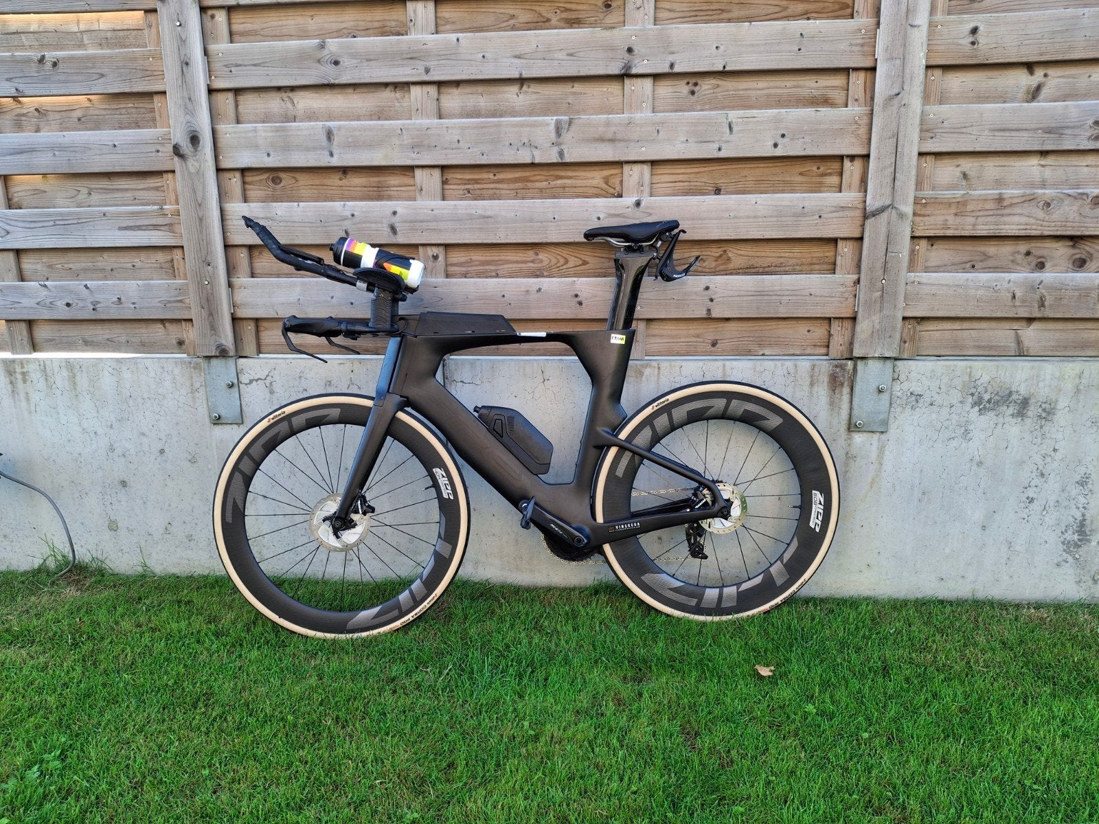 TT/triatlon fiets, 10 à 15 vitesses, Enlèvement, Utilisé, Carbone