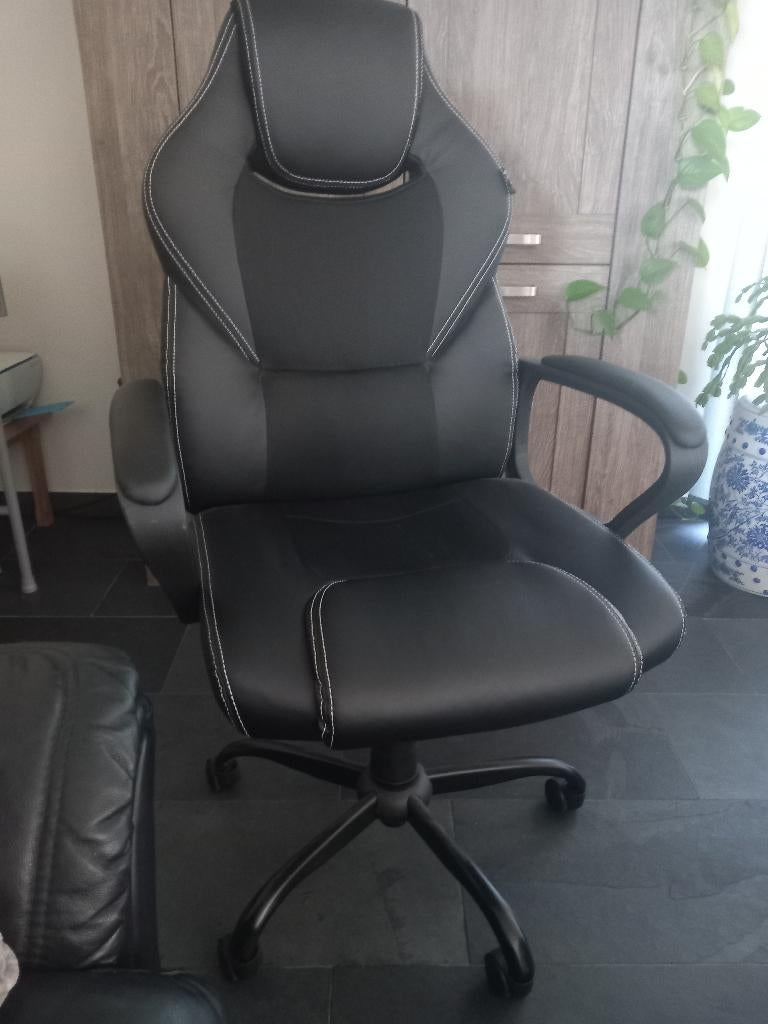 Te koop ergonomische bureaustoel, Huis en Inrichting, Bureaustoelen, Ophalen, Gaming bureaustoel, Zwart, Zo goed als nieuw