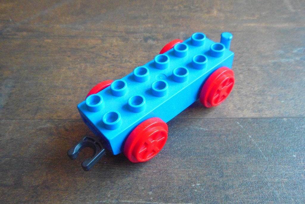 Lego Duplo Train Base 2x6 with Red Wheels (zie foto's) 20, Enfants & Bébés, Enlèvement ou Envoi, Utilisé, Briques en vrac, Duplo