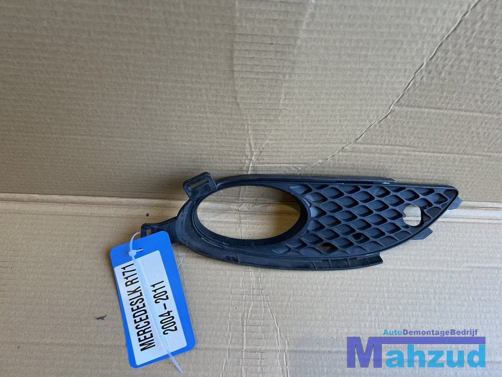 Mercedes SLK R171 Rechts Mistlamp kap bumper rooster 2004-20, Gebruikt, Mercedes-Benz AG, Mercedes-Benz, Mercedesstrasse 120
70372  Stuttgart, DE