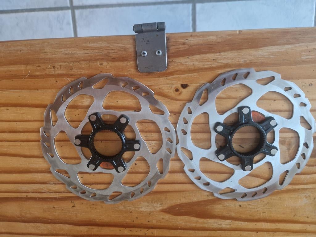 Disque shimano smrt70 neufs., Vélos & Vélomoteurs, Enlèvement