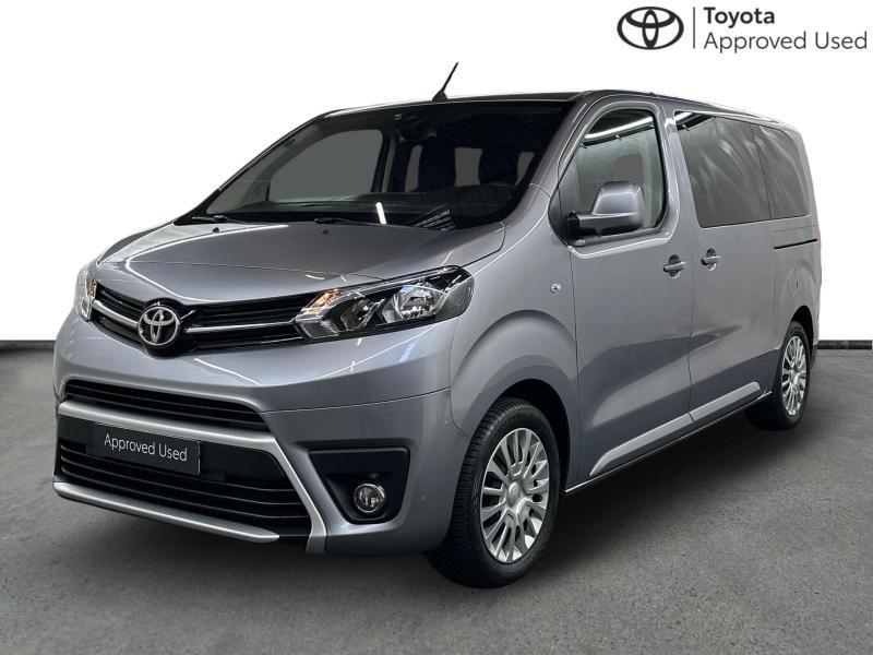 Toyota ProAce Verso Shuttle MT | 9 seats | tow bar | 4Season, Autos, Achat, Euro 6, ProAce, Boîte manuelle