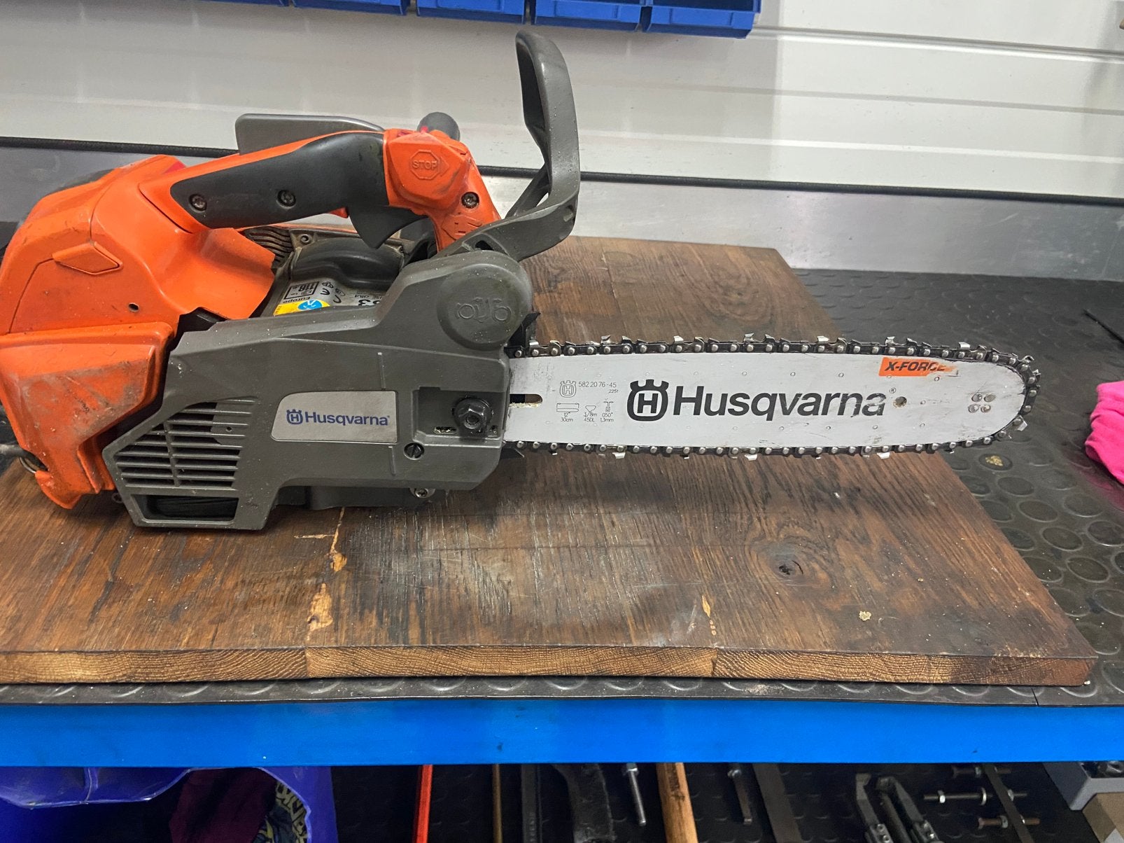 T540XP Husqvarna, Bricolage & Construction, Enlèvement ou Envoi, Comme neuf, Tronçonneuse