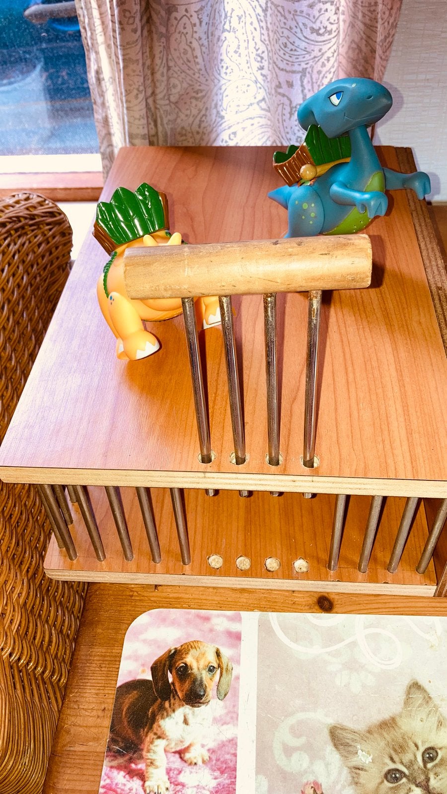 Zelfgemaakt huisje met vele diertjes., Ophalen of Verzenden, Zo goed als nieuw