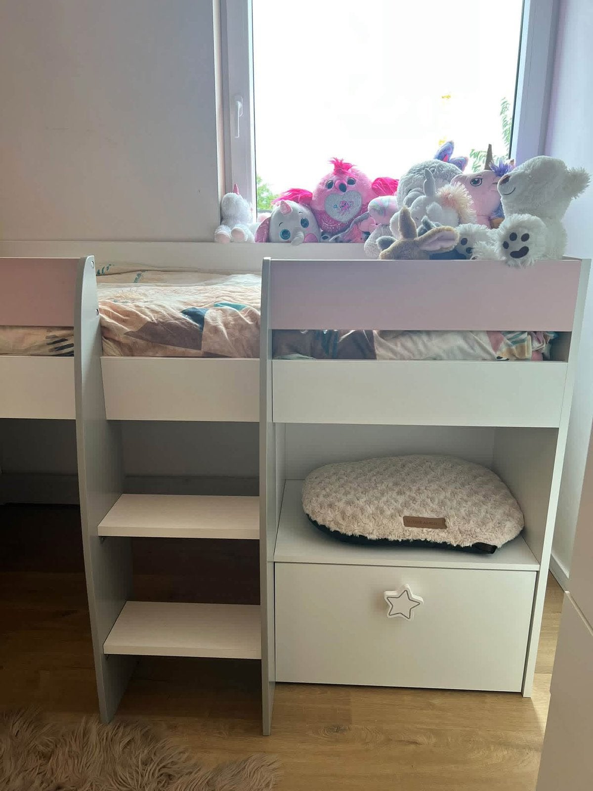 Halfhoog kinderbed met matras, opberglade en bureautje, Ophalen, Zo goed als nieuw, Hoogslaper
