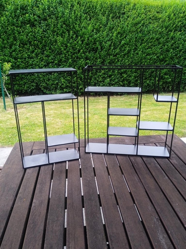 2 x planken zwarte metaal, Ophalen, Zo goed als nieuw