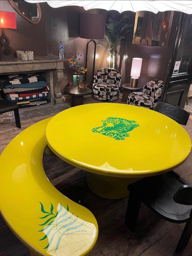 Design tafel met bank, Huis en Inrichting, Rond, Ophalen of Verzenden, Zo goed als nieuw, Vijf personen of meer