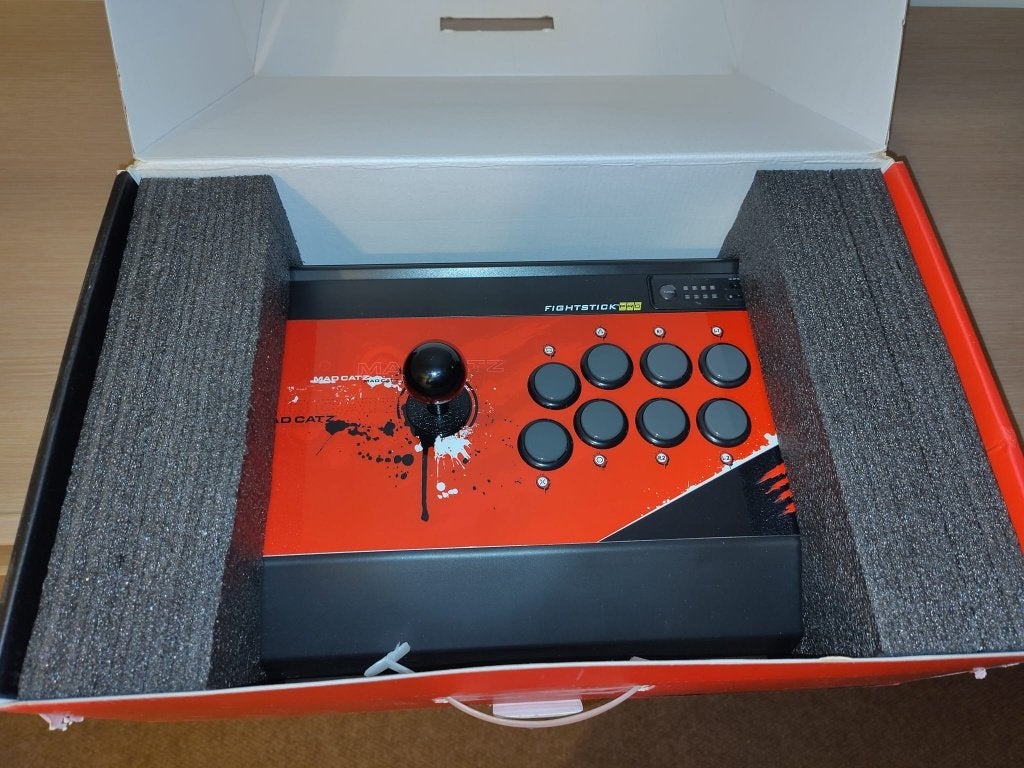 MadCatz Fightstick Pro - Arcade Stick, Ophalen of Verzenden, Zo goed als nieuw, MadCatz