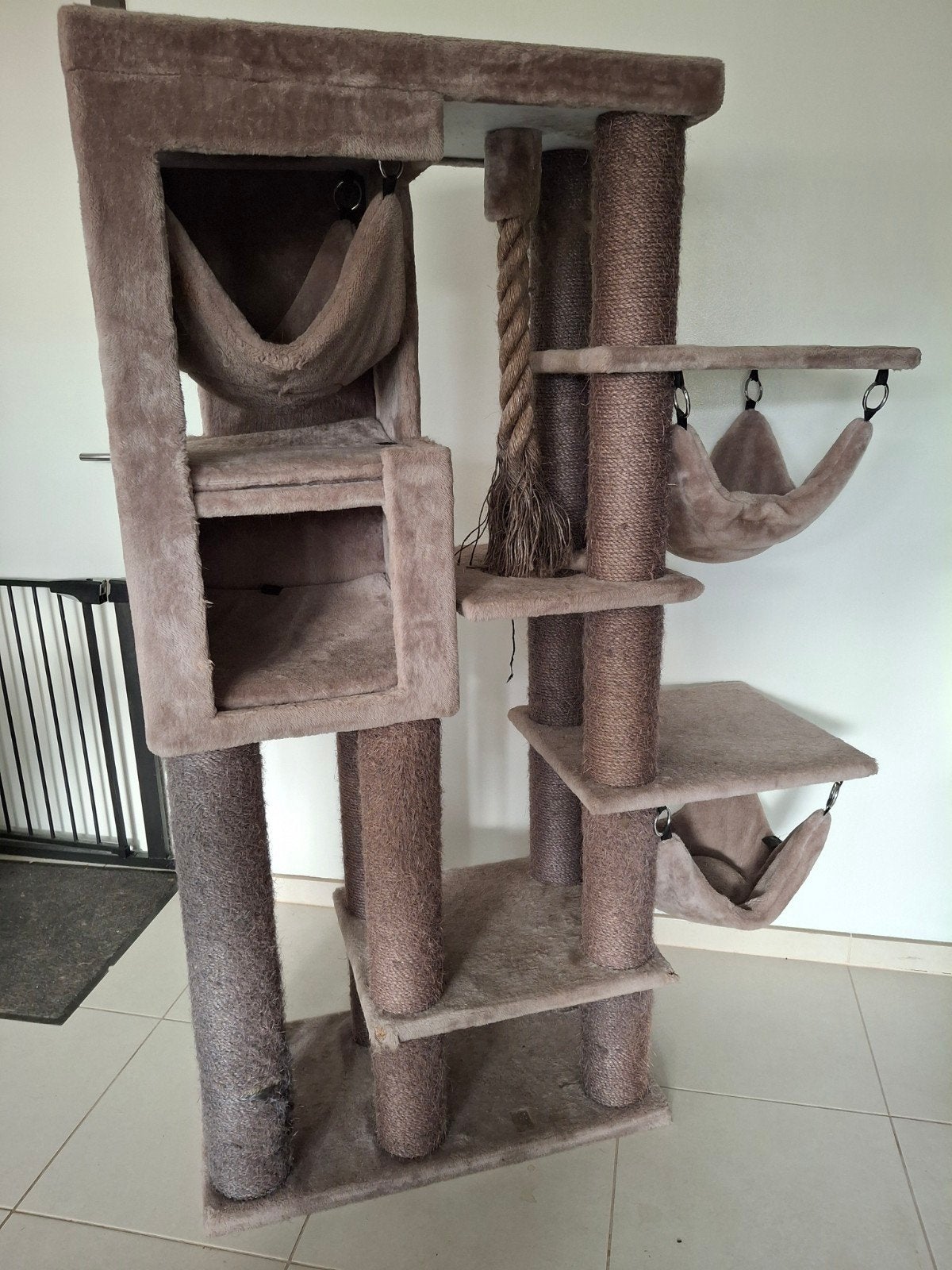 petrebels krabpaal cappuccino 1m60
Kan nog een, Dieren en Toebehoren, Ophalen, Gebruikt, Krabpaal
