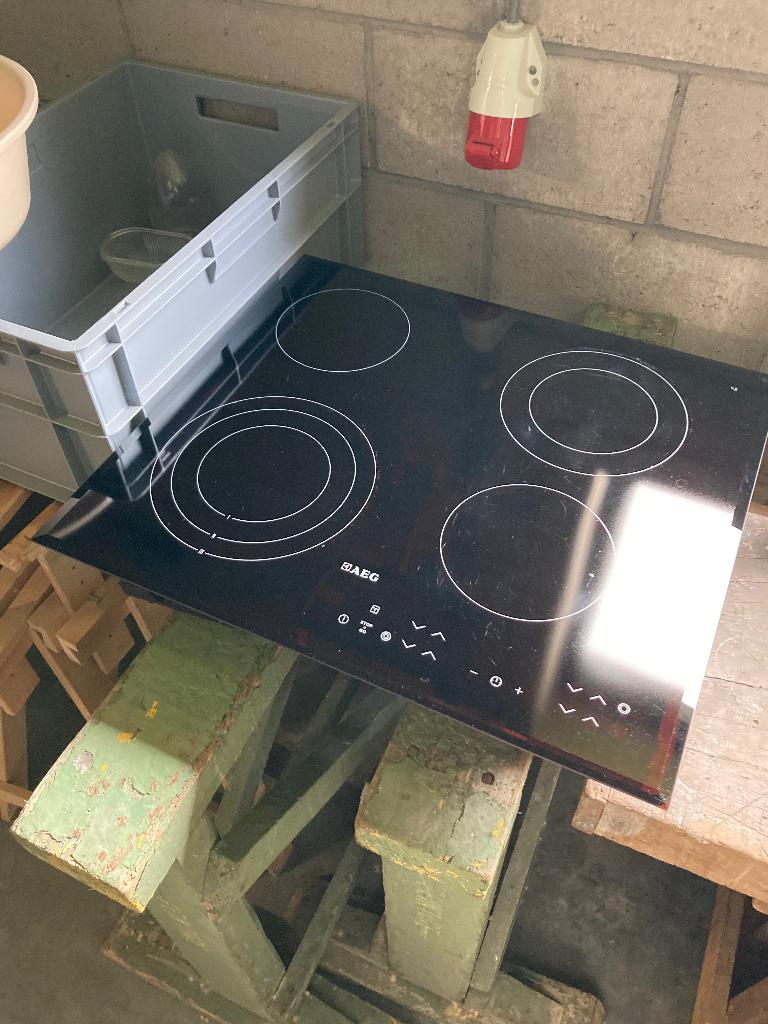 AEG kookplaat, Elektronische apparatuur, Ophalen, Gebruikt, 4 kookzones, Inbouw