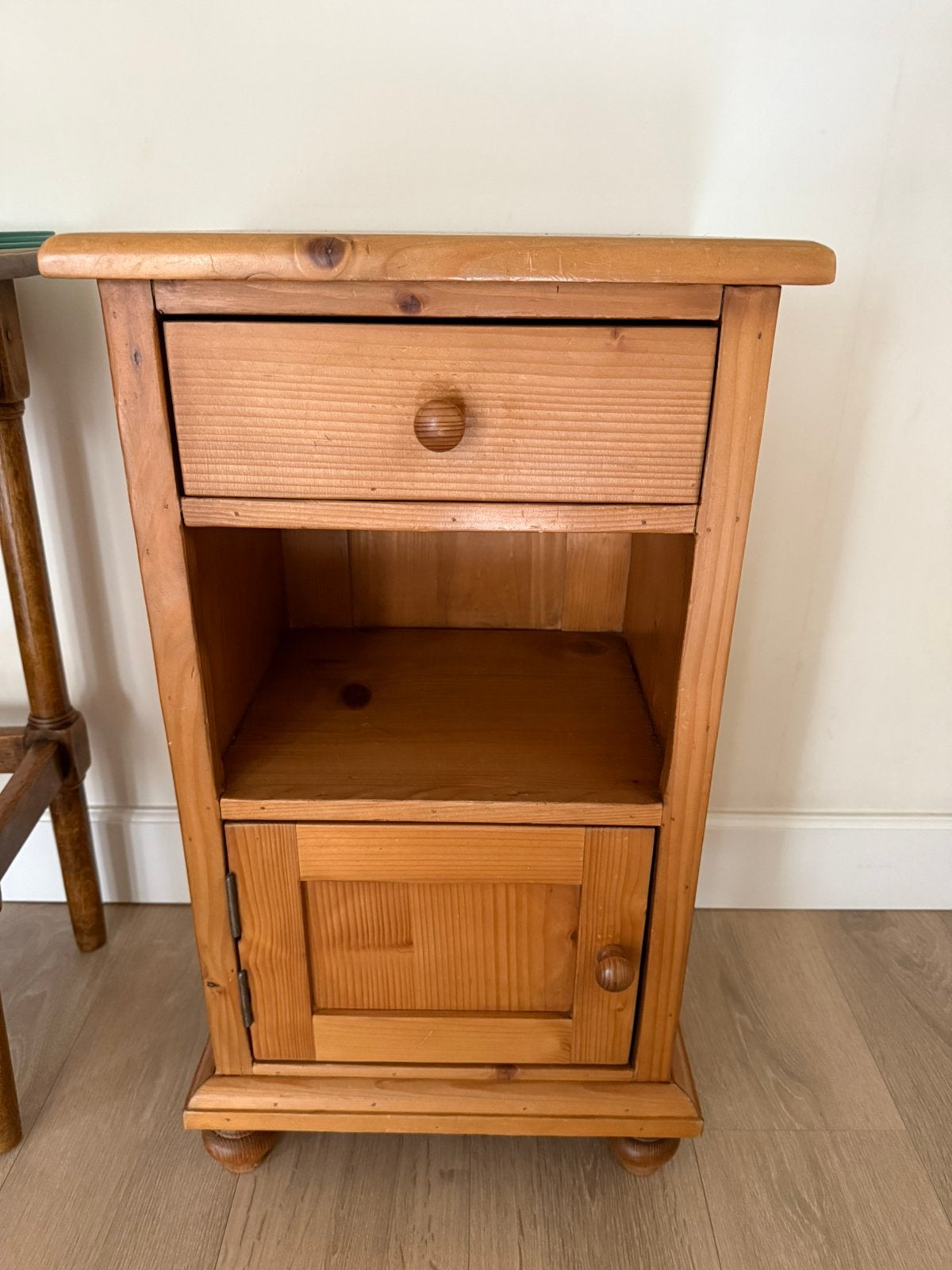 Table de chevet/armoire d'appoint en pin, Maison & Meubles, Enlèvement, Comme neuf