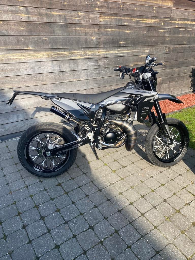 Sherco SM-RS 50 - Blackmoom te koop!, Fietsen en Brommers, Ophalen, 6 versnellingen, 50 cc, Klasse B (45 km/u)