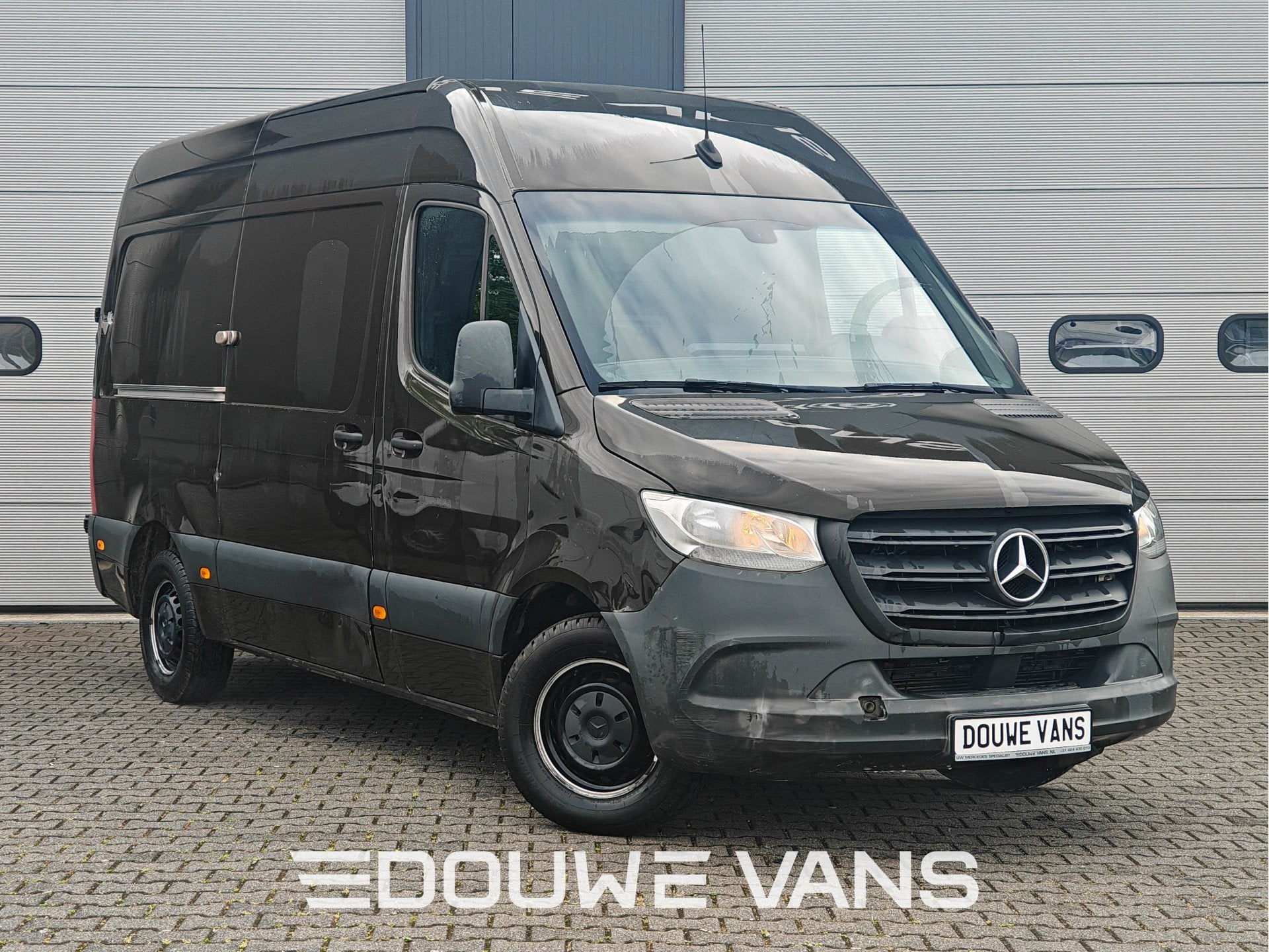 Mercedes-Benz Sprinter 314 L2H2 Camera MBUX Airco EXPORT Kup, Auto's, Bestelwagens en Lichte vracht, Gebruikt, Euro 6, Bruin, Mercedes-Benz