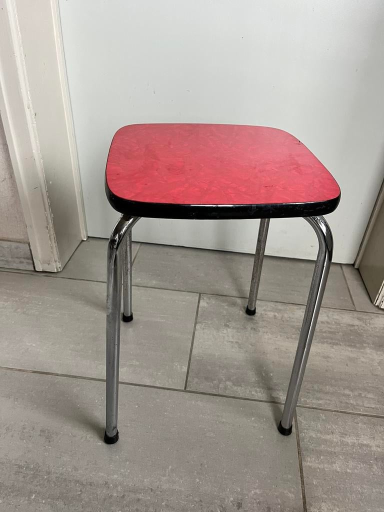Tabouret vintage en métal chromé et assise en formica rouge, Enlèvement ou Envoi, Utilisé, X, Bois