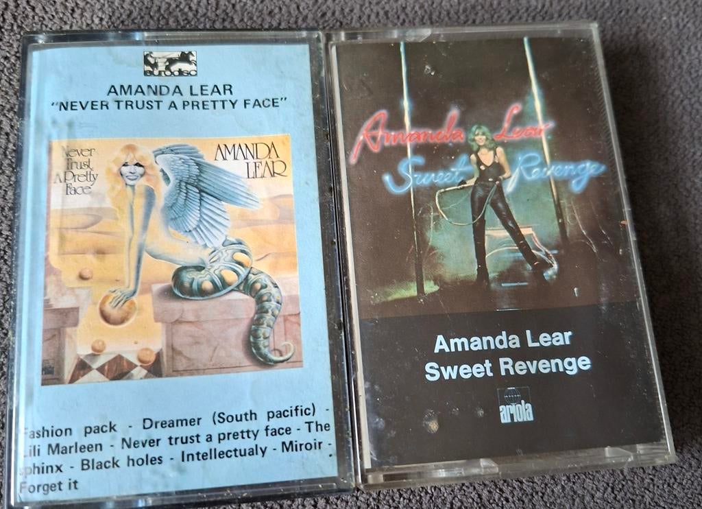 2 cassettes Amanda Lear, CD & DVD, Cassettes audio, Enlèvement ou Envoi, Originale, Dance, Utilisé