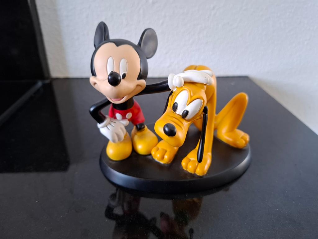 Disney beelden globes ornamenten, Ophalen