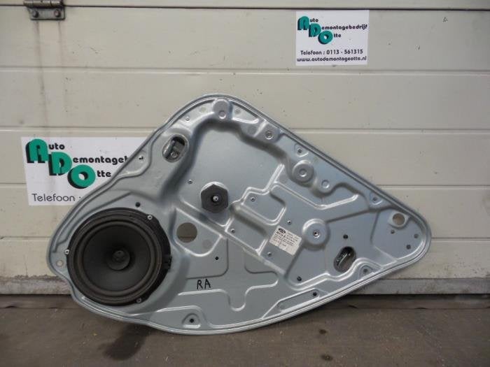 Mécanique vitre 4portes arrière droite d'un Ford Focus (Fo, -, 3 mois de garantie, -, -