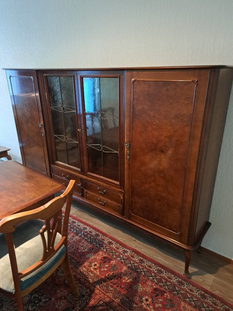 antieke meubelenset, Enlèvement