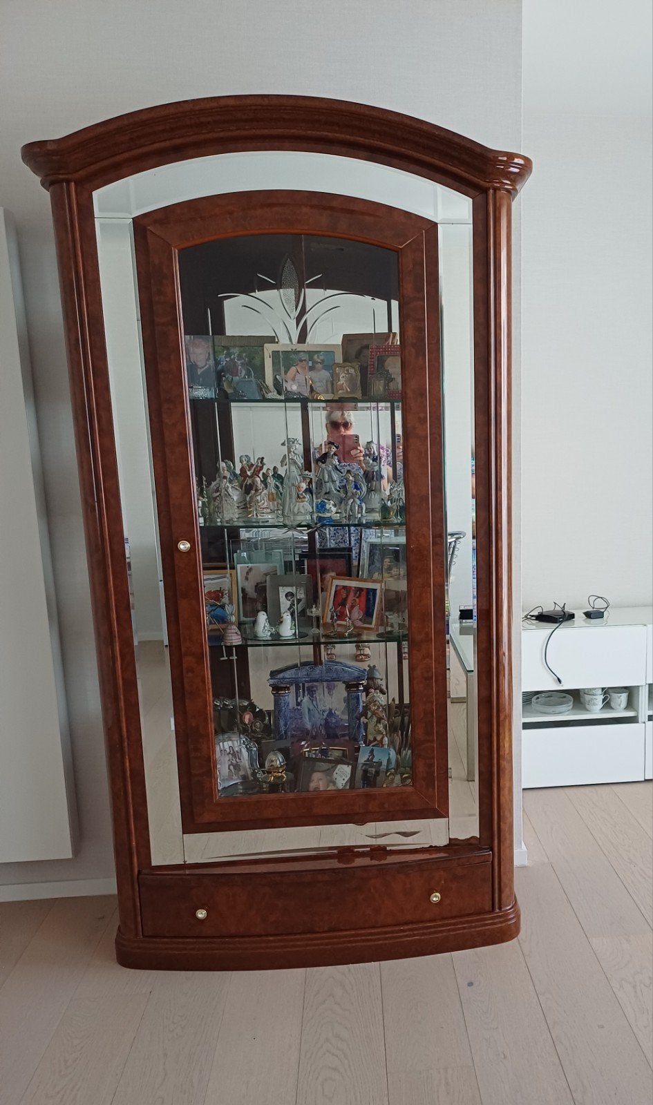 Kersenhouten vitrinekast, Huis en Inrichting, Ophalen