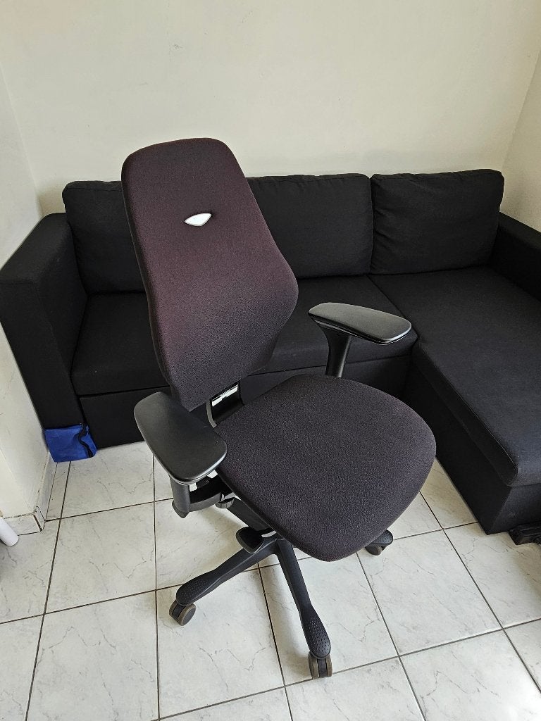 Ergonomische bureaustoel Kinnarps PLUS 6000, Huis en Inrichting, Bureaustoelen, Ophalen, Gaming bureaustoel, Zwart, Zo goed als nieuw
