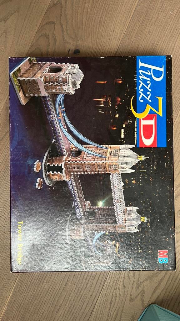 3D puzzel tower bridge, Ophalen, Zo goed als nieuw