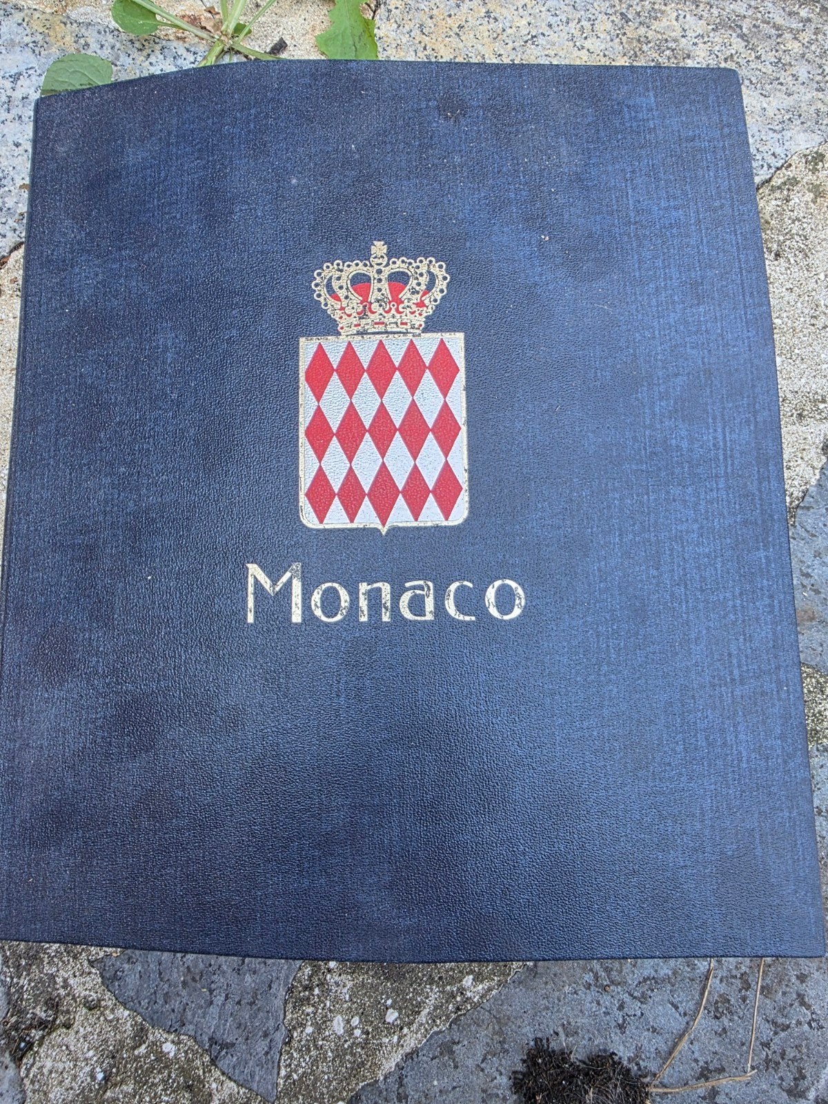 Album davo timbre monaco, Timbres & Monnaies, Enlèvement