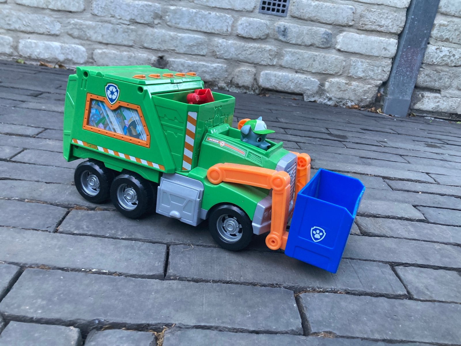 PAW Patrol - Rocky's Recycle Vrachtwagen + Rocky speelfiguur, Kinderen en Baby's, Ophalen of Verzenden, Gebruikt