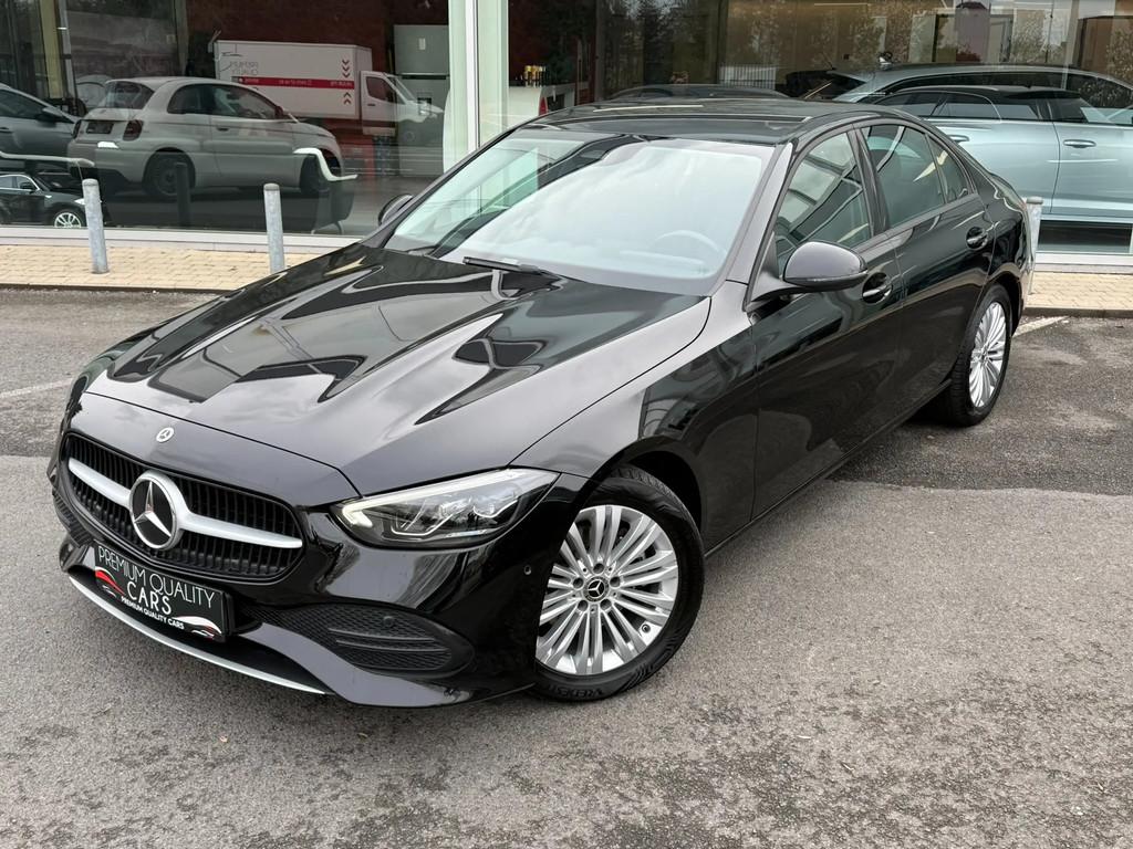Mercedes-Benz C 180 CHAUFFAGE DES SIÈGES / CARPLAY / CAMÉR, Autos, Achat, 4 portes, Entreprise, Noir