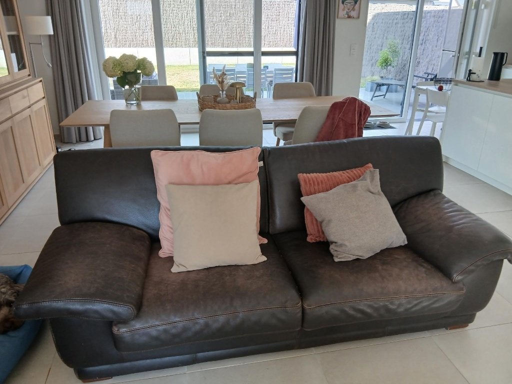 Gratis af te halen lederen salon (2-zit en 3-zit), Huis en Inrichting, Ophalen, Gebruikt, Leer, Rechte bank