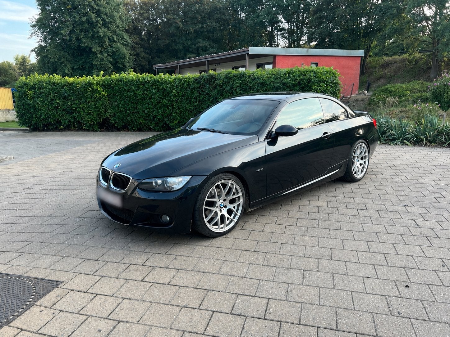 BMW 320i E93 Cabrio Automaat – M-pakket, Auto's, Automaat, Achterwielaandrijving, Parkeersensor, Zwart