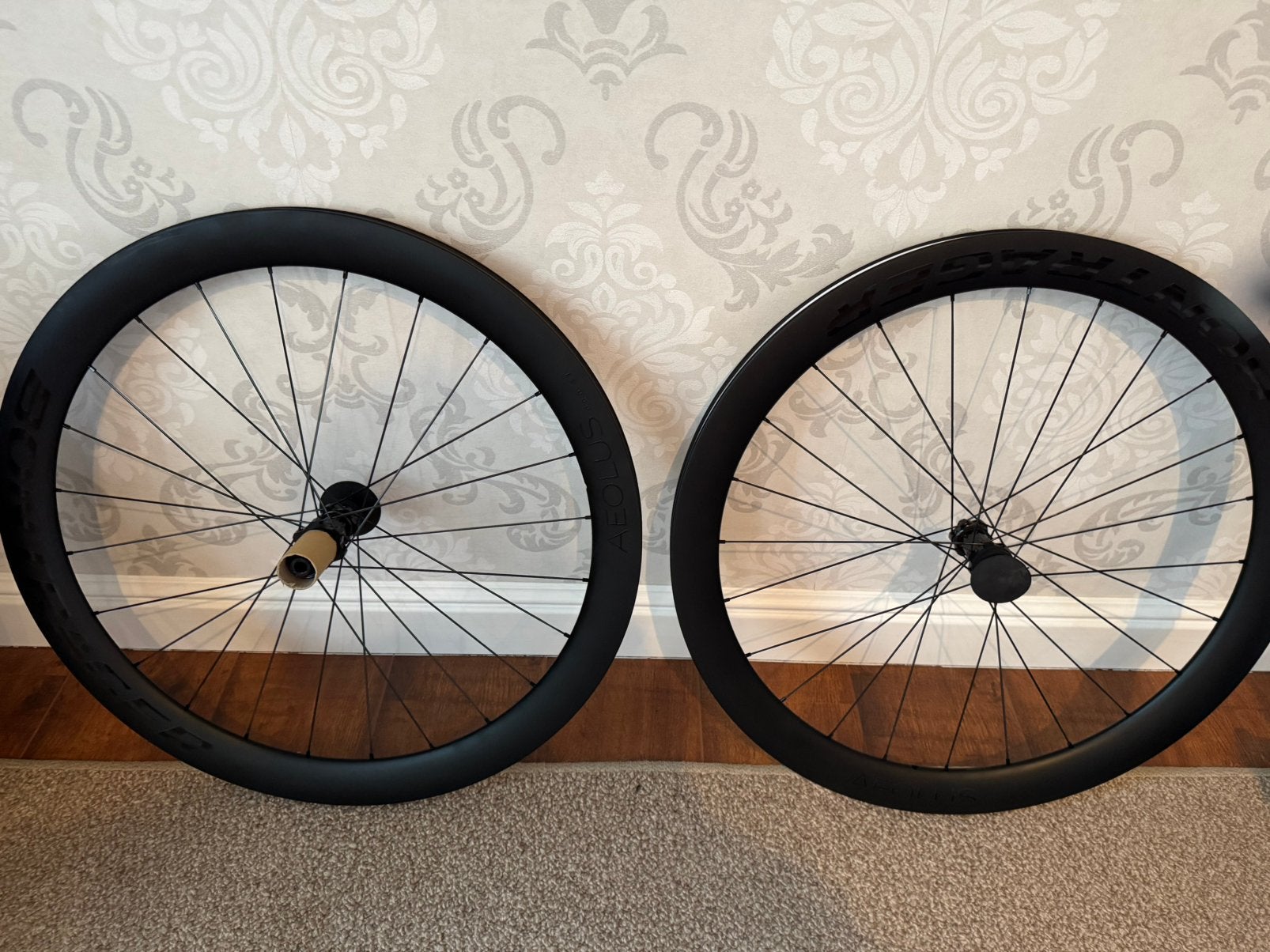 Roues de vélo de route Bontrager Aeolus Pro 51 Disc TLR, Enlèvement, Neuf, Frein à disque, Autres marques
