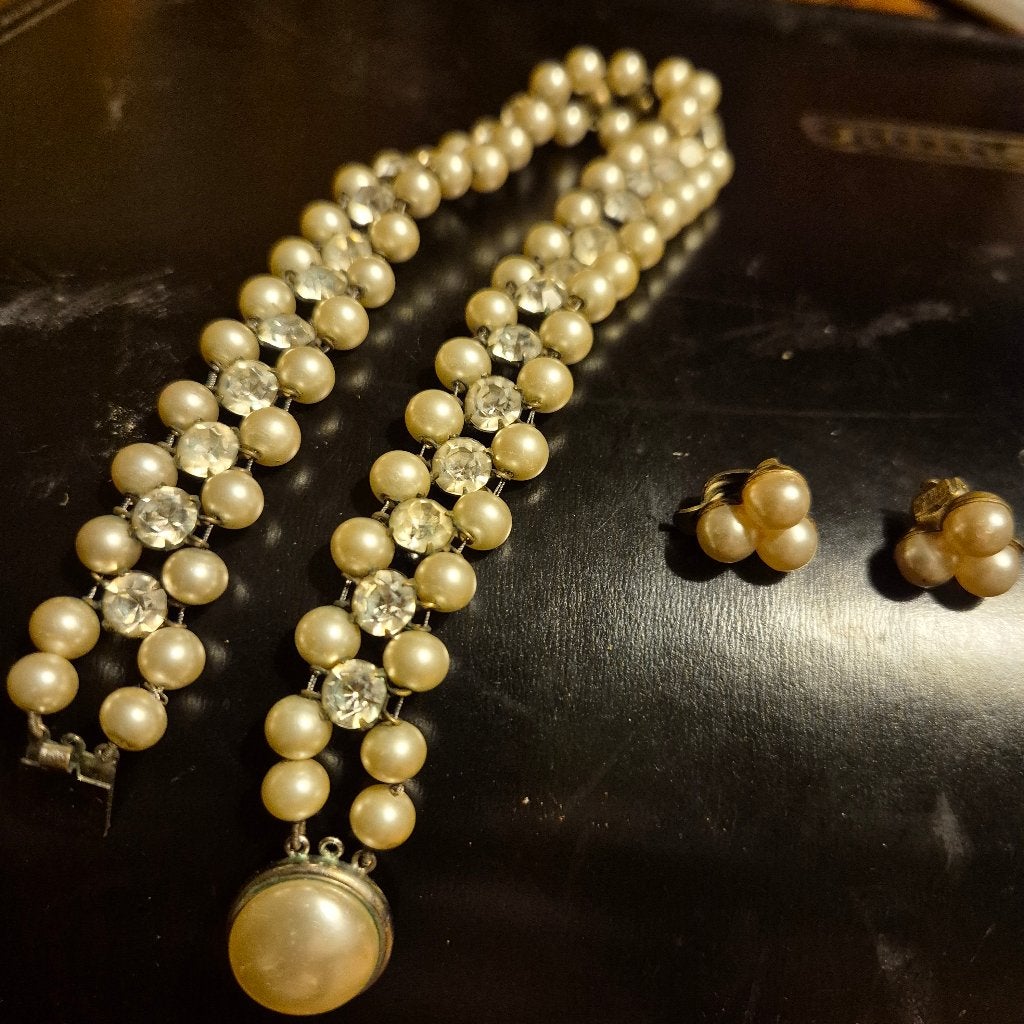 Set vintage de bijoux (choker et boucles d'oreilles), Antiquités & Art, Enlèvement ou Envoi