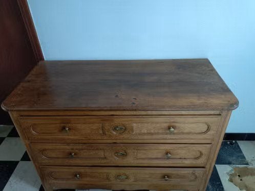 Commode en  chène massif, Enlèvement