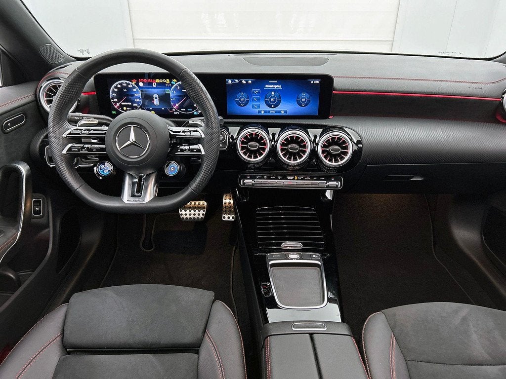 Mercedes-Benz CLA-Klasse Mercedes-AMG 35 4MATIC Shooting Bra, Automaat, CLA, Stof, 4 cilinders