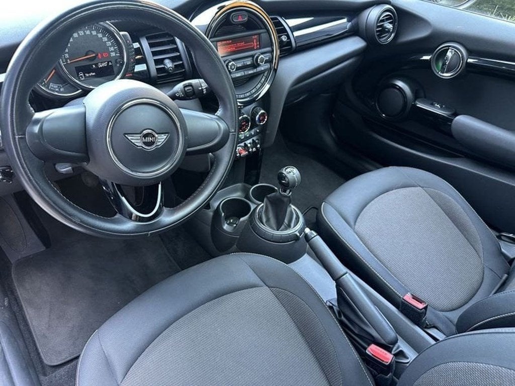 MINI One One 1.2i First , Cruise/Bleutooth/alu, PDC, 55€ BI, Autos, Mini, 75 kW, Achat, Euro 6, Entreprise