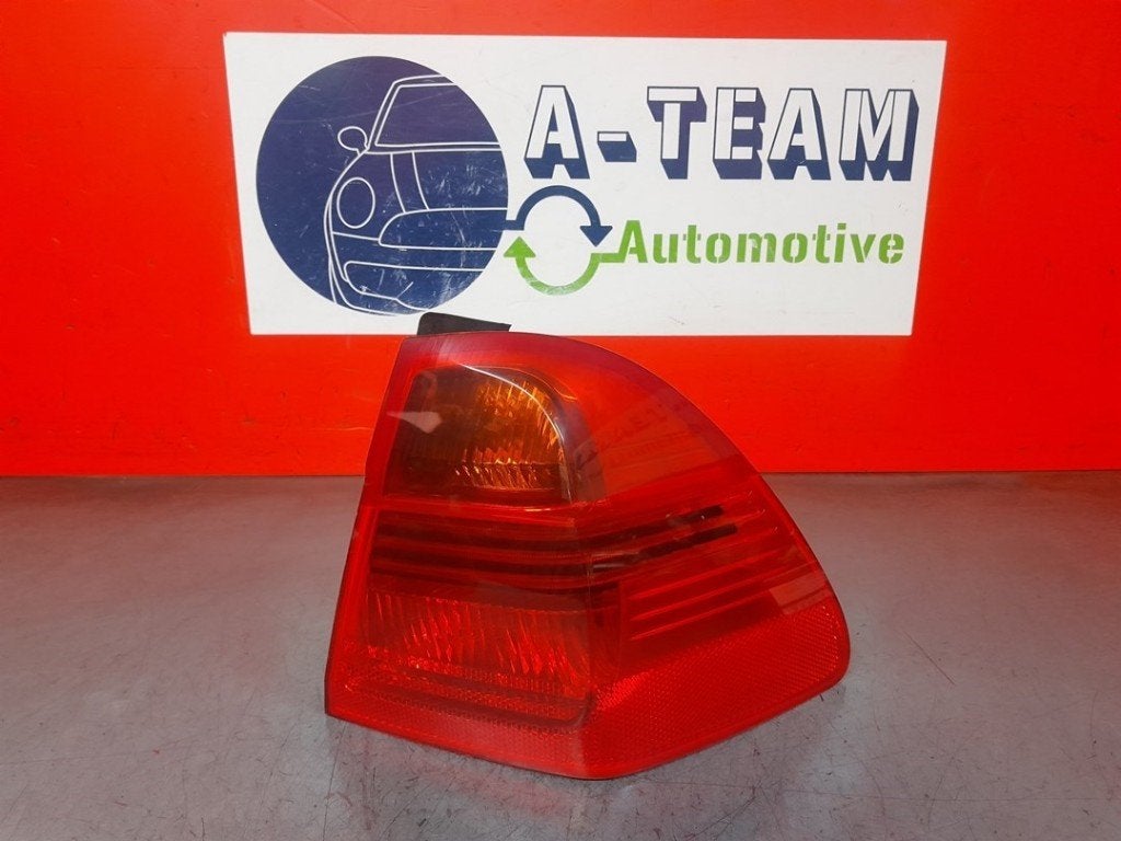 FEU ARRIÈRE DROIT BMW 3 serie Touring (E91), Utilisé, BMW, Petuelring 130
80809  München, DE, Bayerische Motoren Werke AG