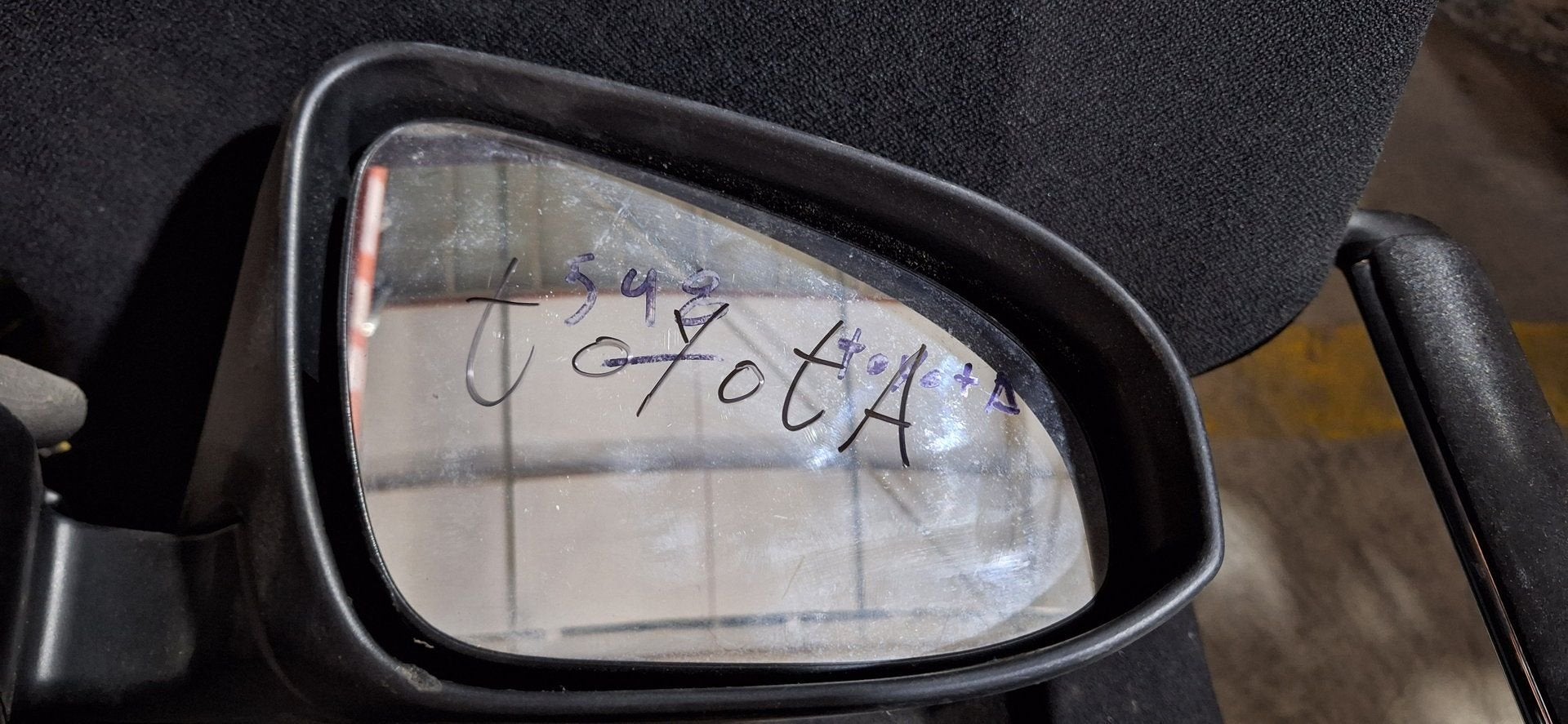 Toyota Auris / Avensis (2010-2012) Buitenspiegel Rechts Zwar, -, Utilisé, -, -