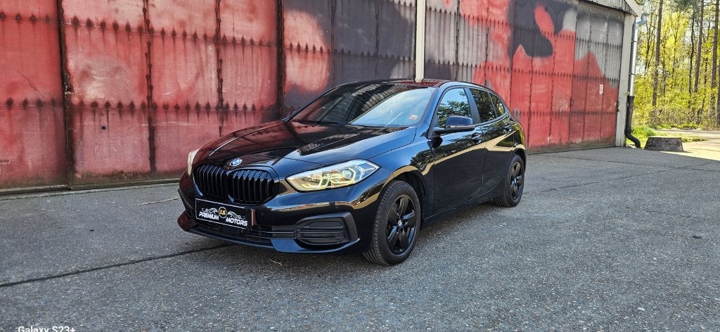 BMW 118iA SPORT FULL BLACK/NAVI PRO/+LED /PDC/*LIVE COCKPIT, Autos, Cuir, https://public.car-pass.be/vhr/f3dd3353-7246-425e-b50c-3ab2f93bfdda