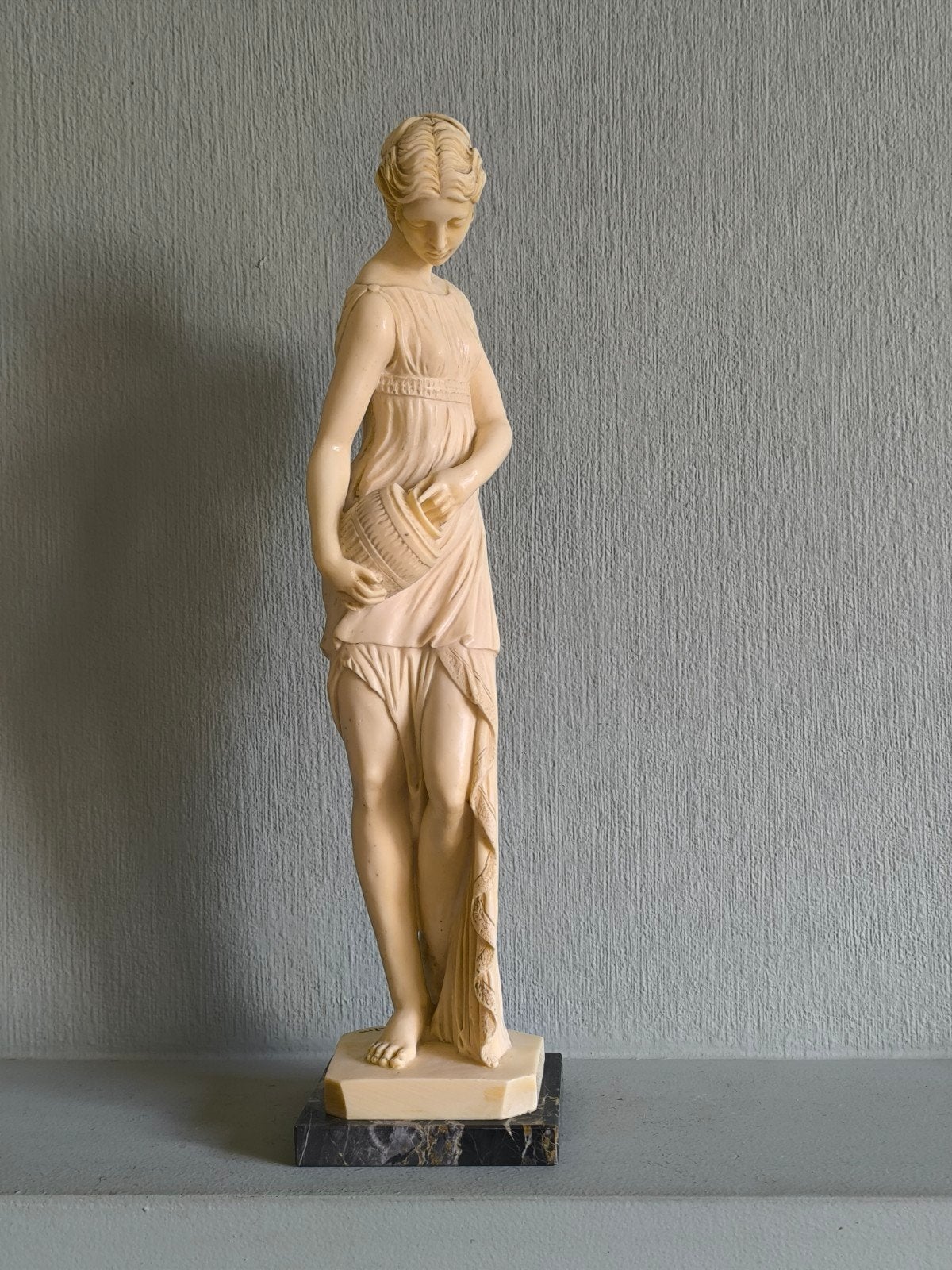 A. Santini, groot beeld van godin Hebe, Ophalen of Verzenden, Beeld